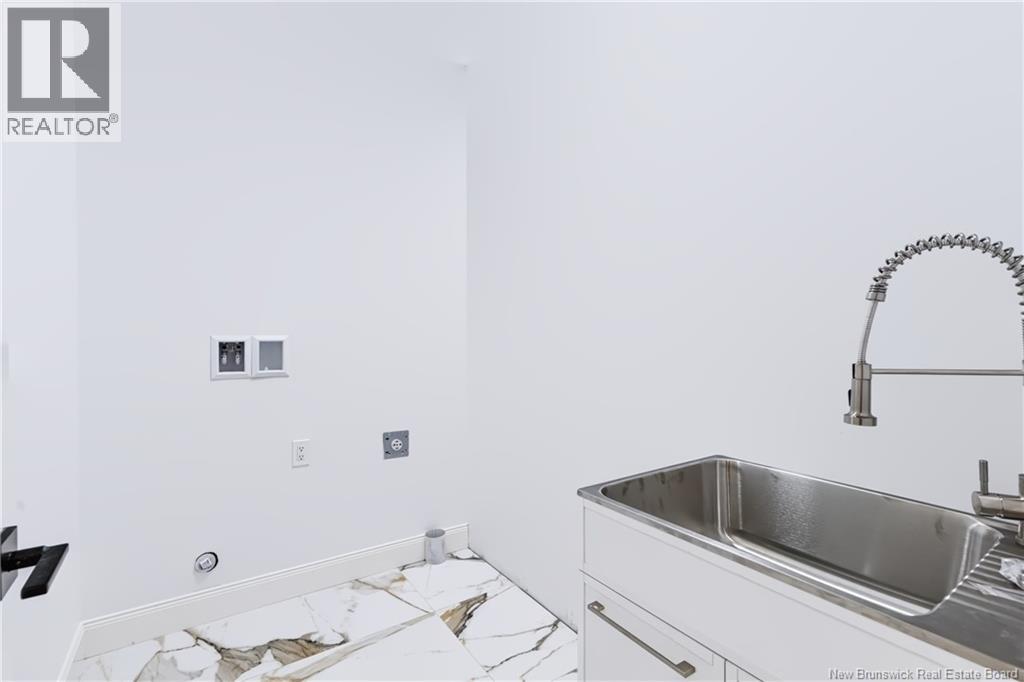 16 Mayflower Street Property Photo 26