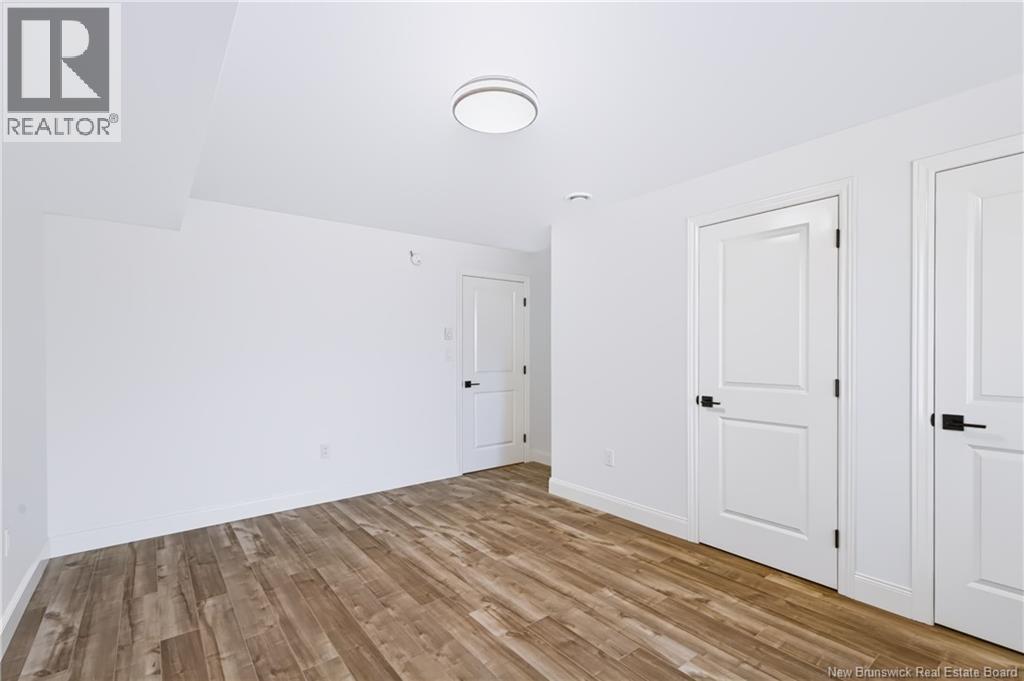 16 Mayflower Street Property Photo 29