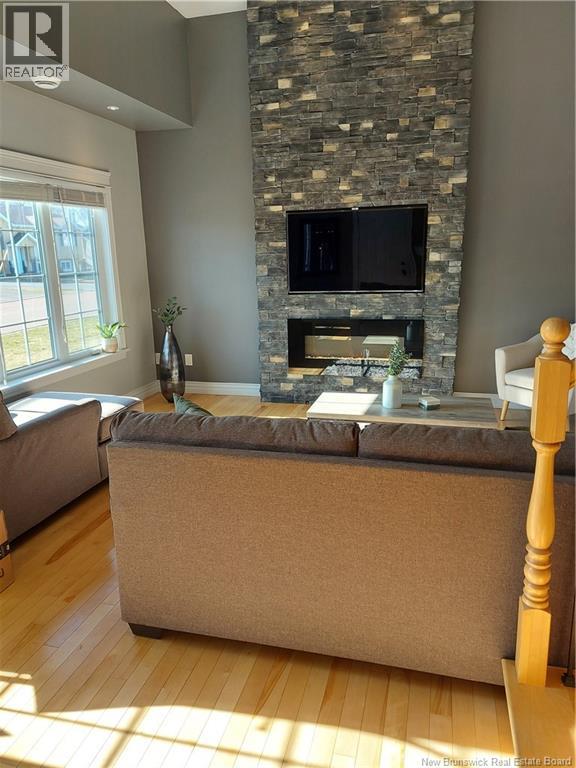 240 Chatellerault Street Property Photo 3