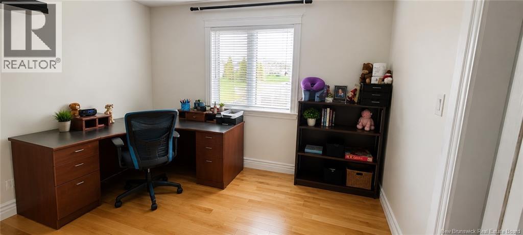 240 Chatellerault Street Property Photo 6