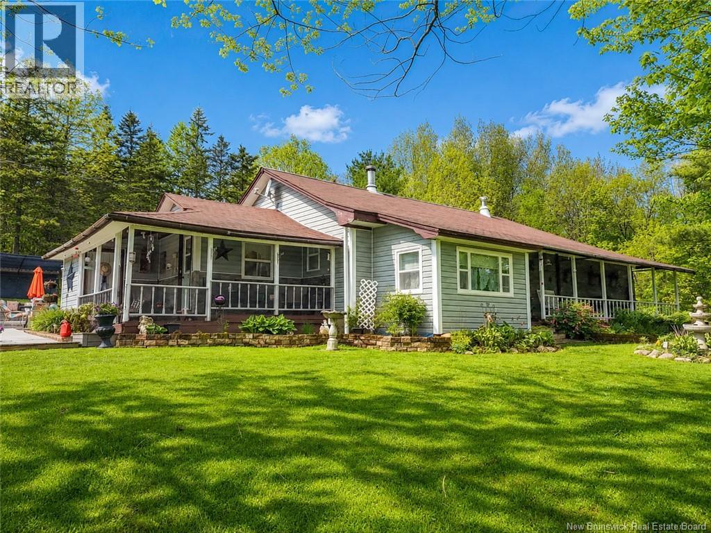 398 Tweedside Road Photo de la propriété 1