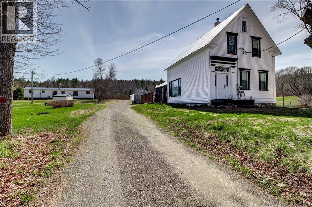 1152 Hartin Settlement Road Property Photo 2