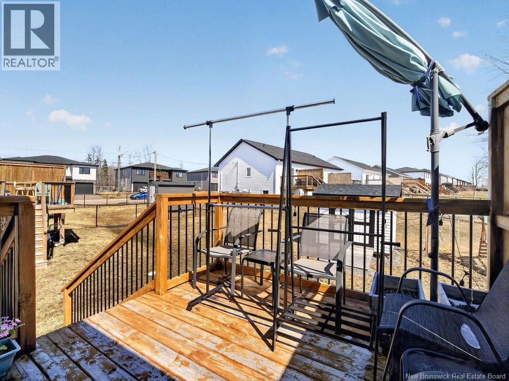 107 Francfort Crescent Property Photo 32