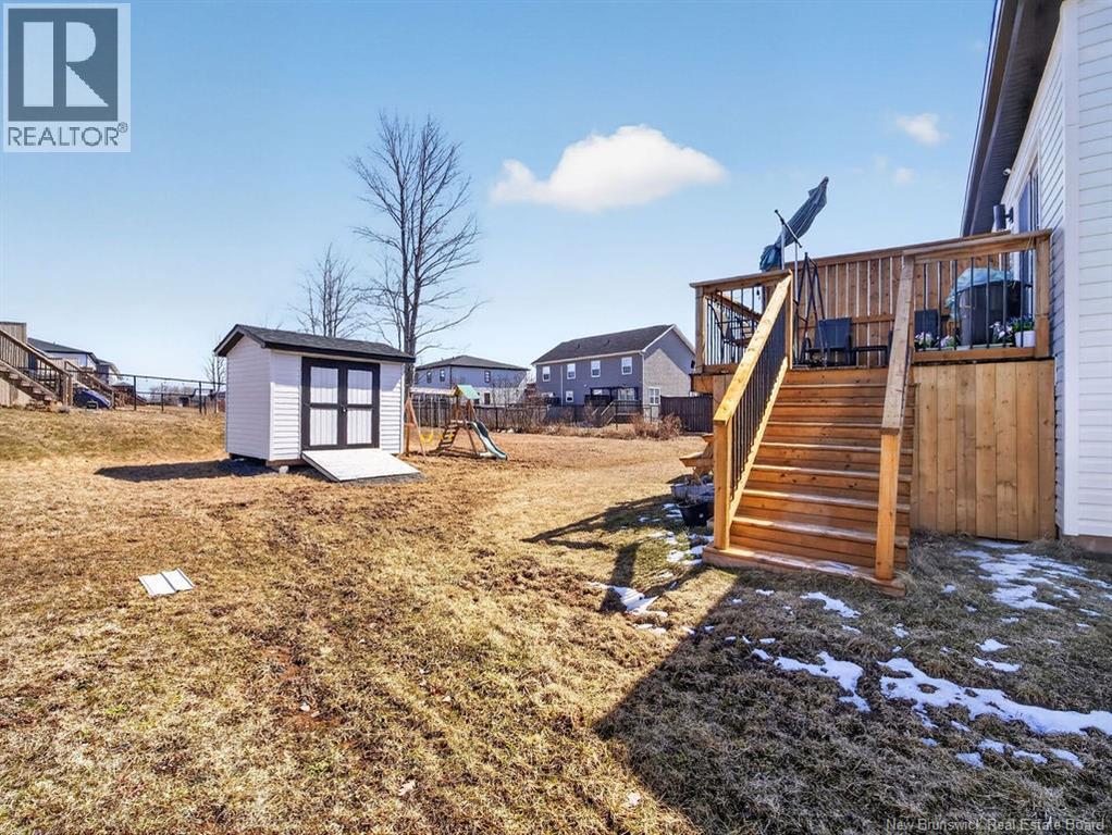 107 Francfort Crescent Property Photo 33