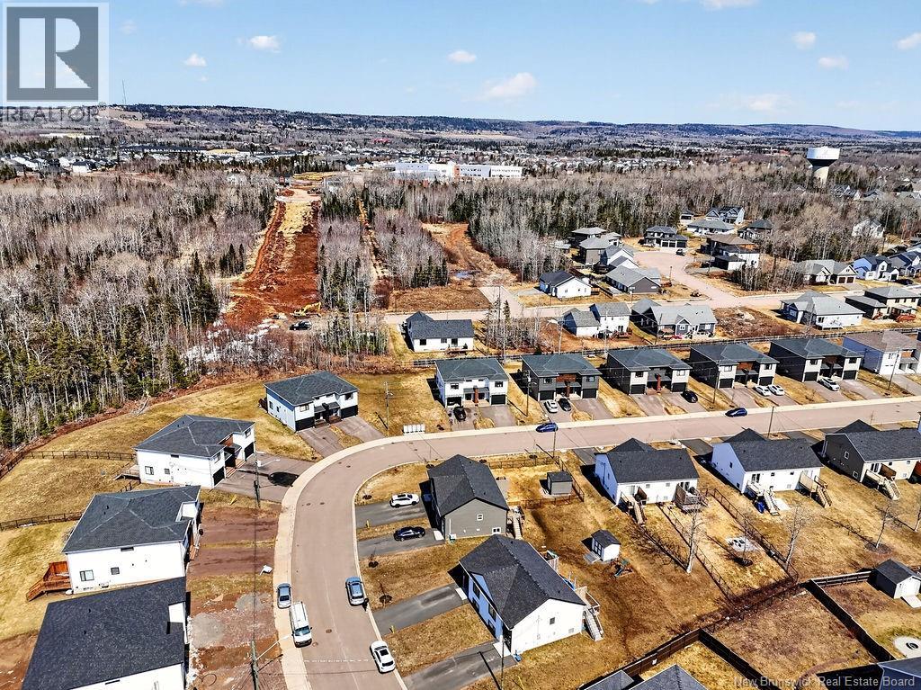 107 Francfort Crescent Property Photo 39