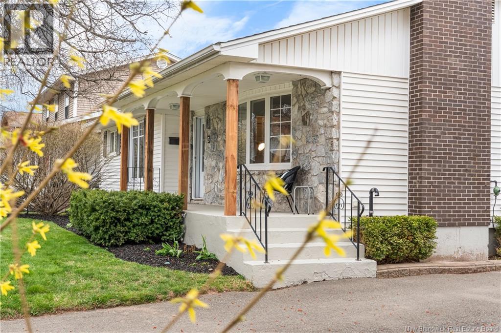 3 Laird Avenue Property Photo 43