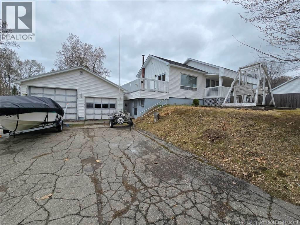 1443 Bridge Property Photo 5