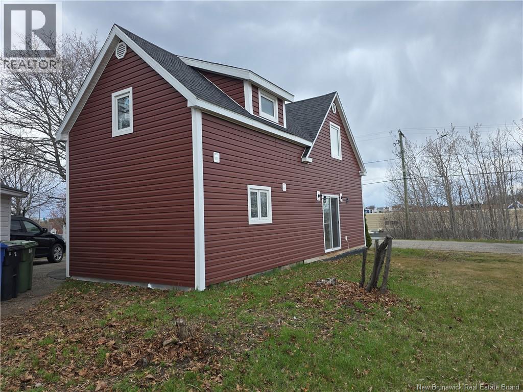 245 Pleasant Property Photo 5