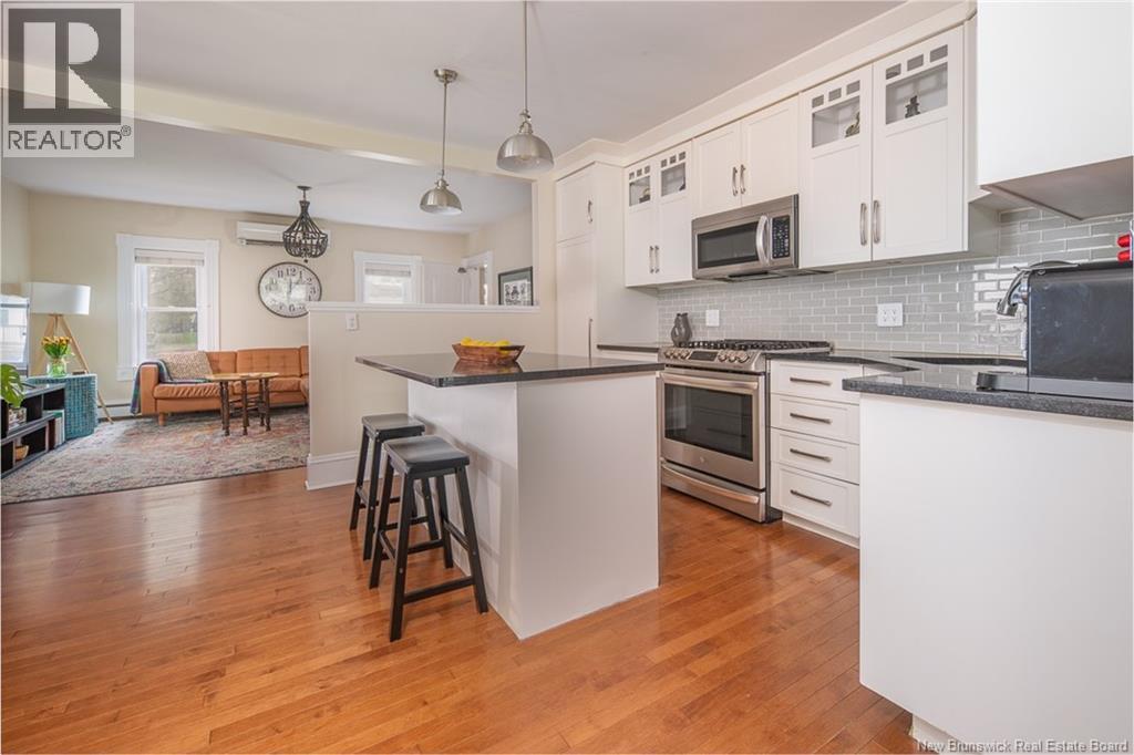 66 Charlotte Street Property Photo 2
