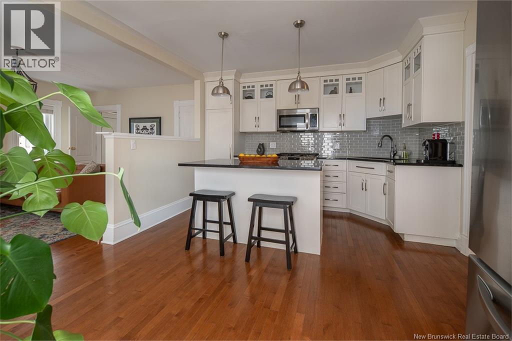 66 Charlotte Street Property Photo 11