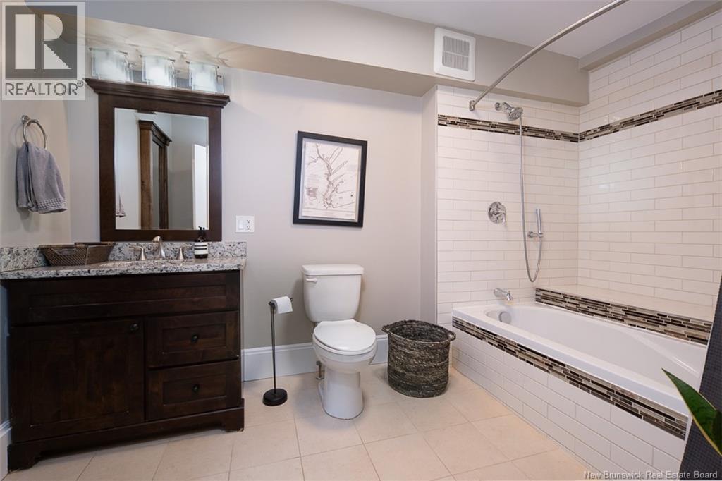 66 Charlotte Street Property Photo 28