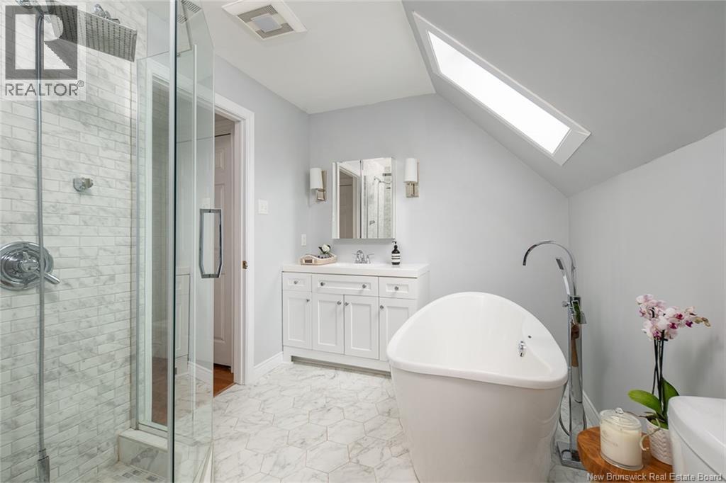 66 Charlotte Street Property Photo 39