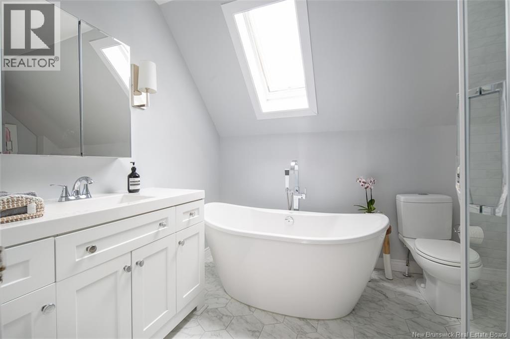 66 Charlotte Street Property Photo 40