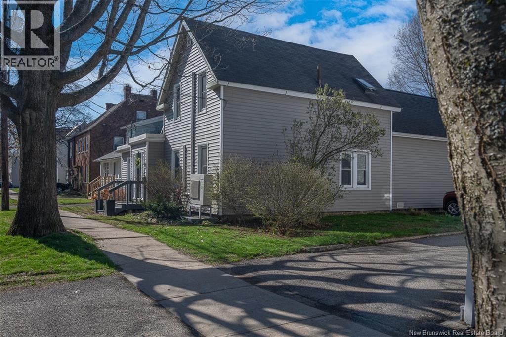 66 Charlotte Street Property Photo 41