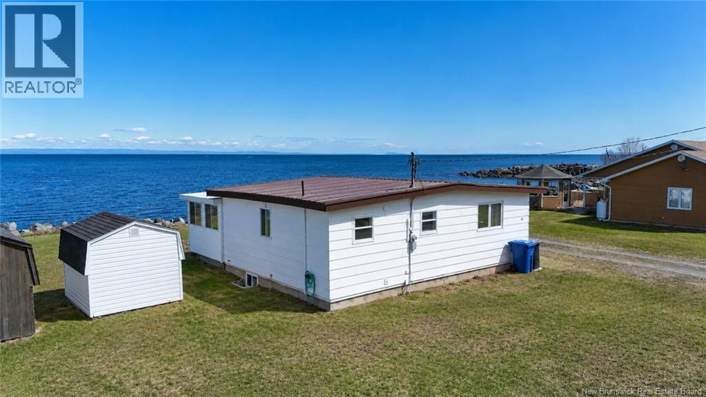 9 De L'anse Est Property Photo 5