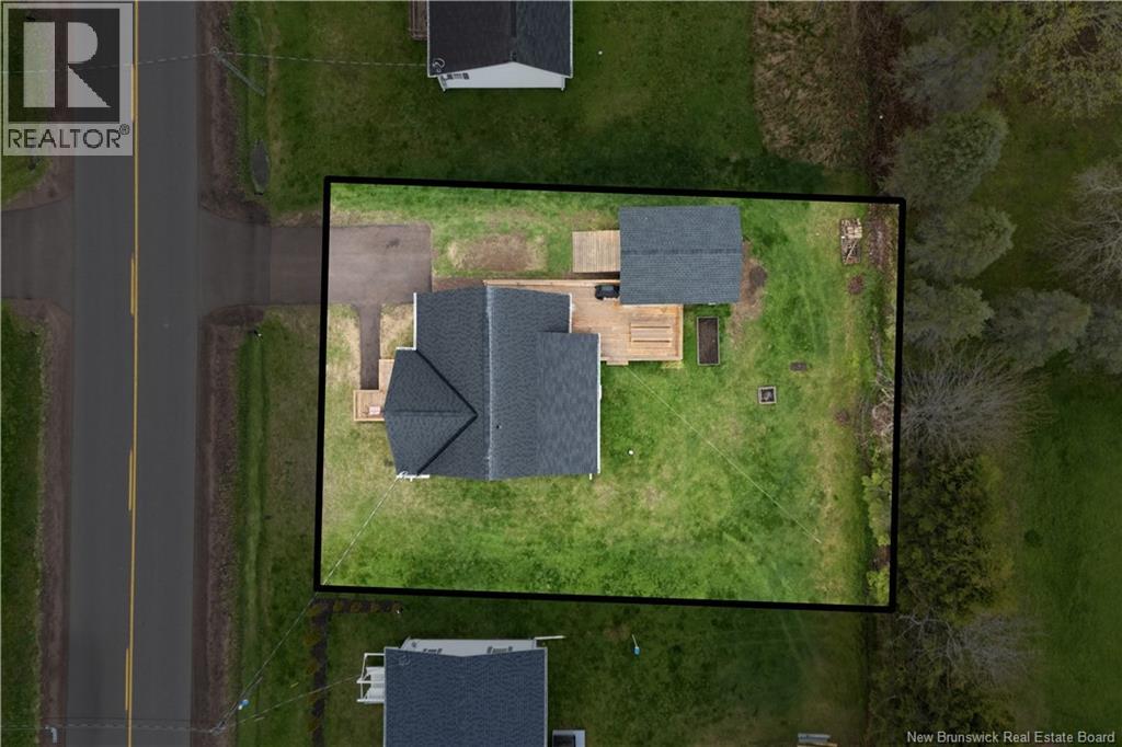 6 Parker Rd Property Photo 3