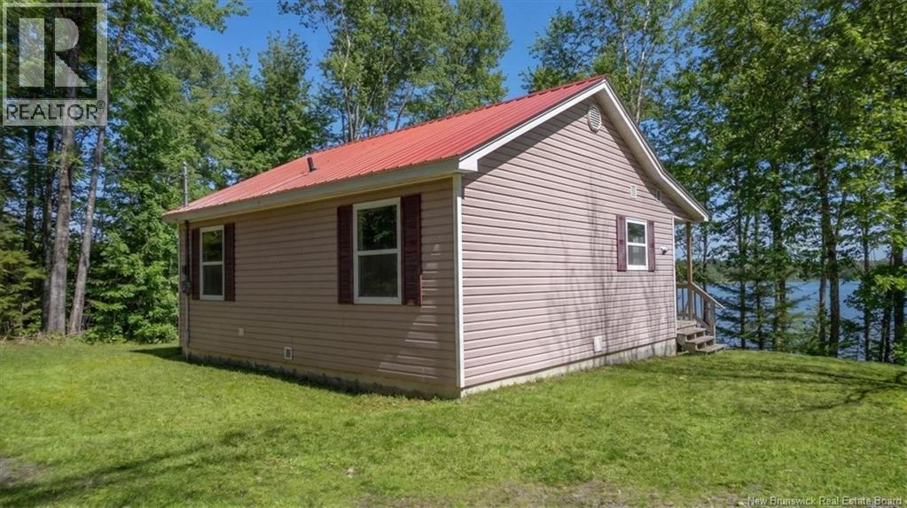 11 & 17 Bay Breeze Property Photo 3