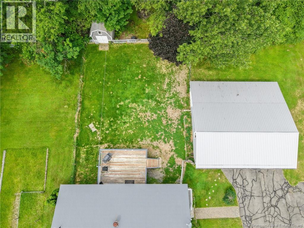 511 595 Route Property Photo 8