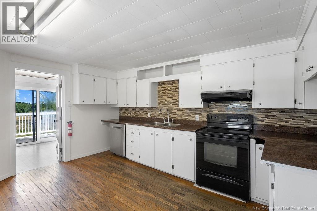 70 Sullivan Road Property Photo 4