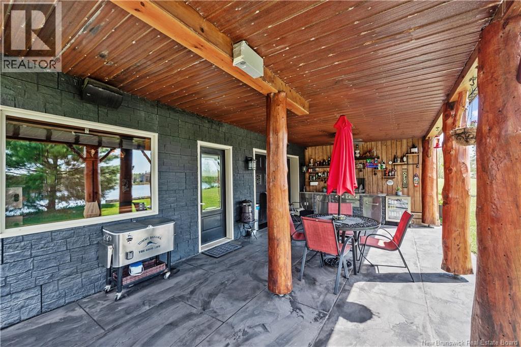 31 Clear View Road Property Photo 45