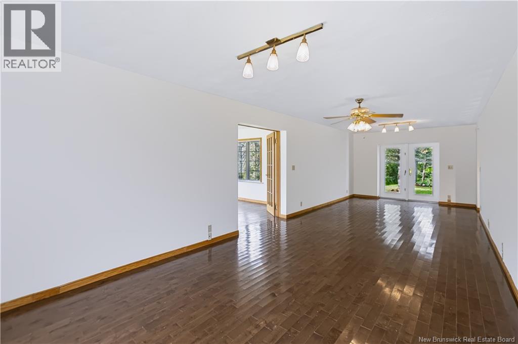 44 West Avenue Property Photo 9