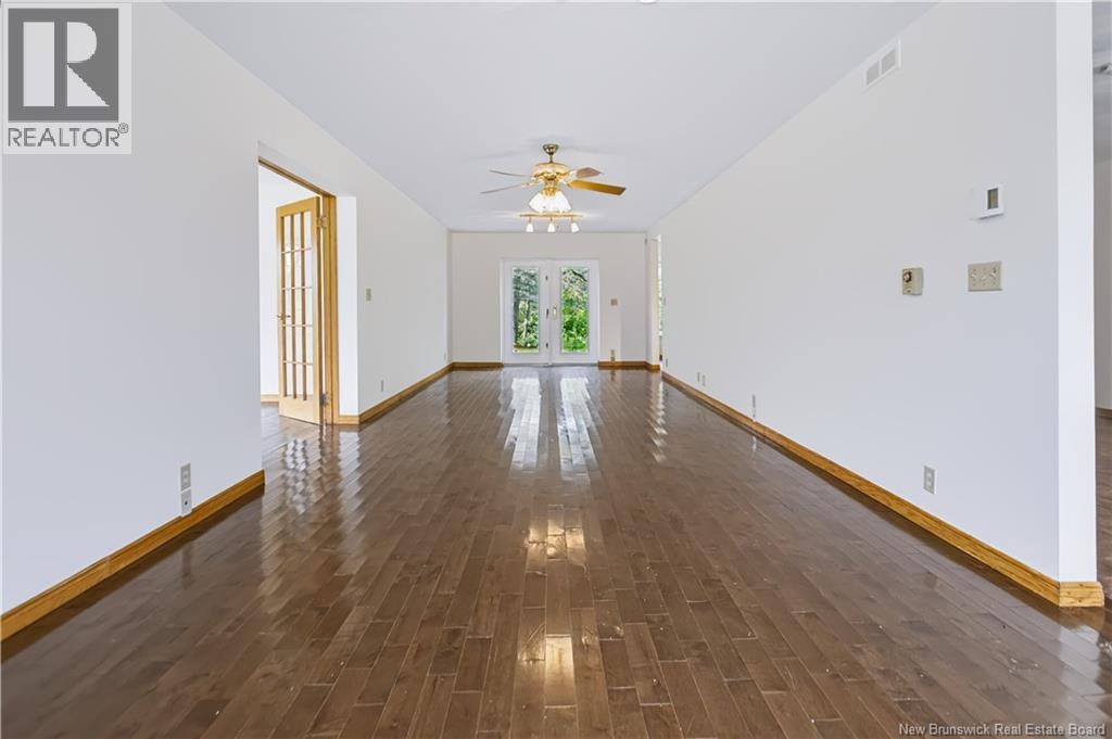 44 West Avenue Property Photo 10