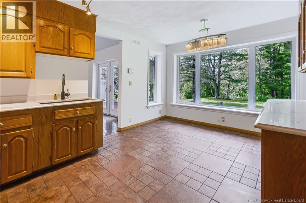 44 West Avenue Property Photo 18