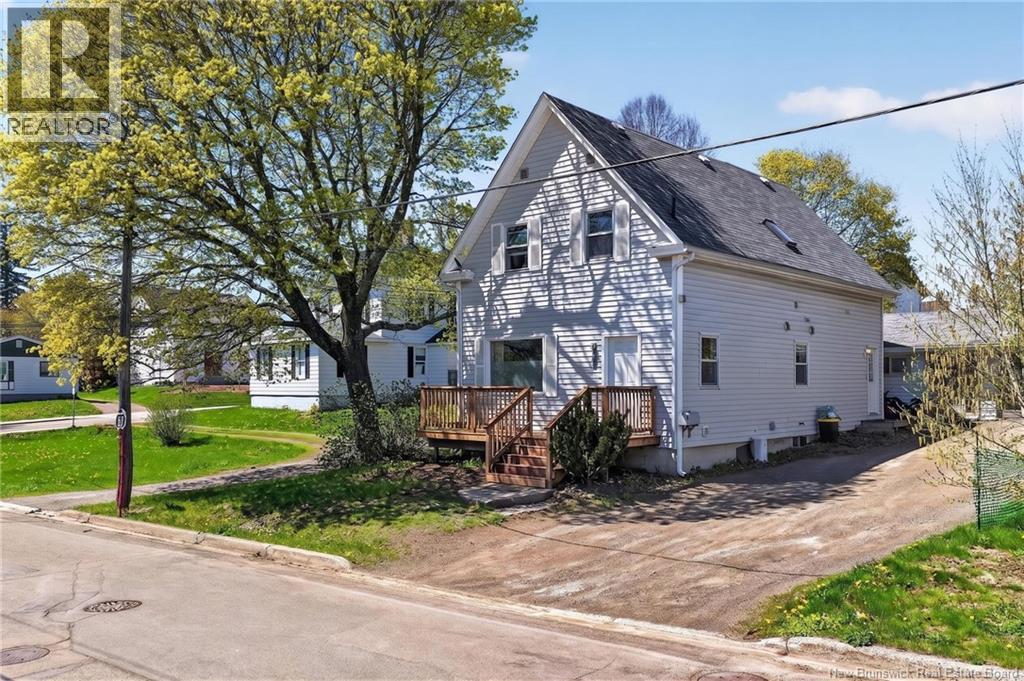 9 Mansfield Property Photo 9