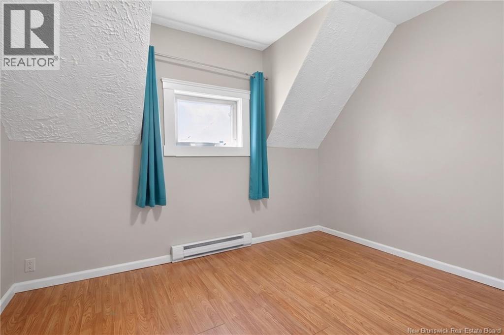 9 Mansfield Property Photo 14