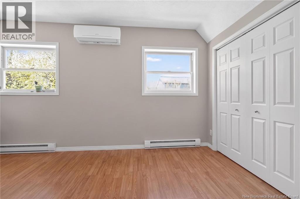 9 Mansfield Property Photo 19