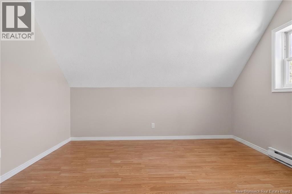 9 Mansfield Property Photo 22