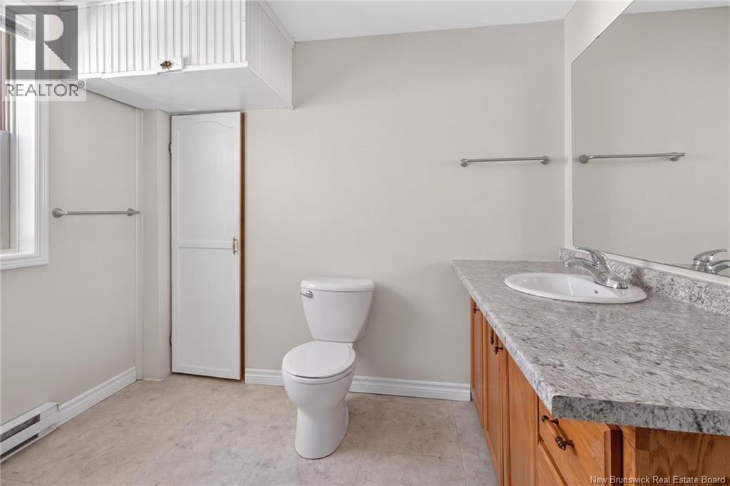 9 Mansfield Property Photo 27