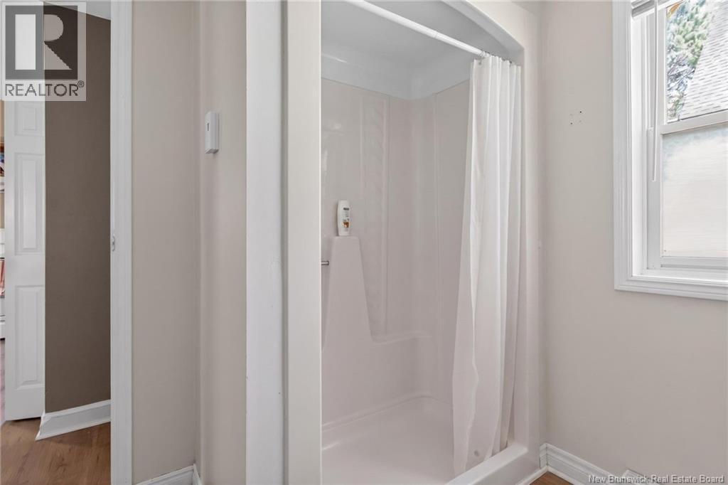 9 Mansfield Property Photo 28