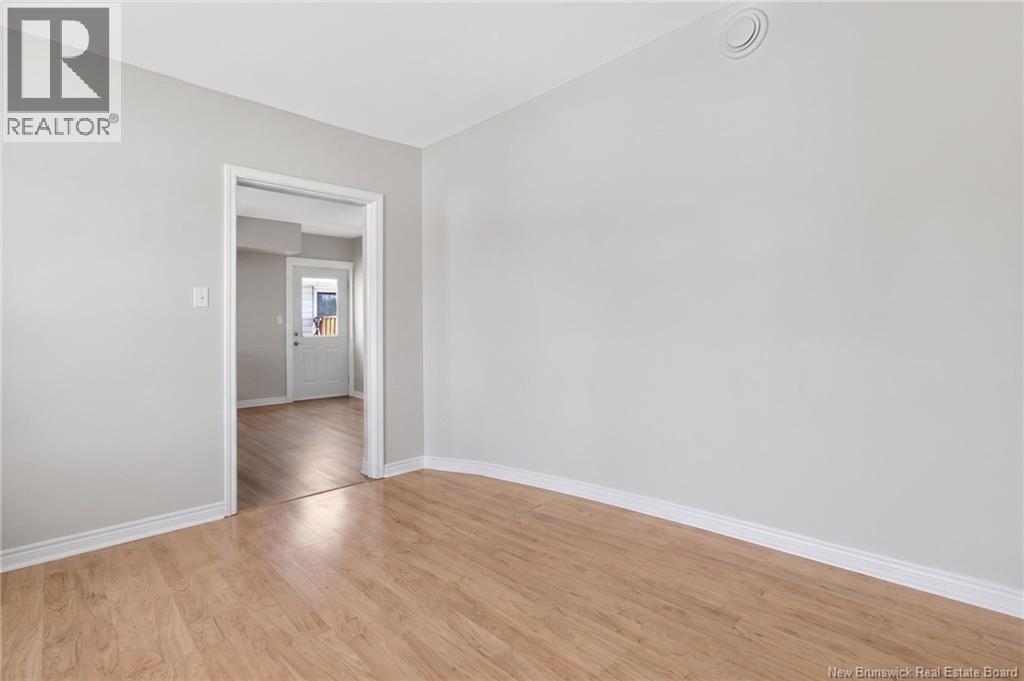 9 Mansfield Property Photo 32