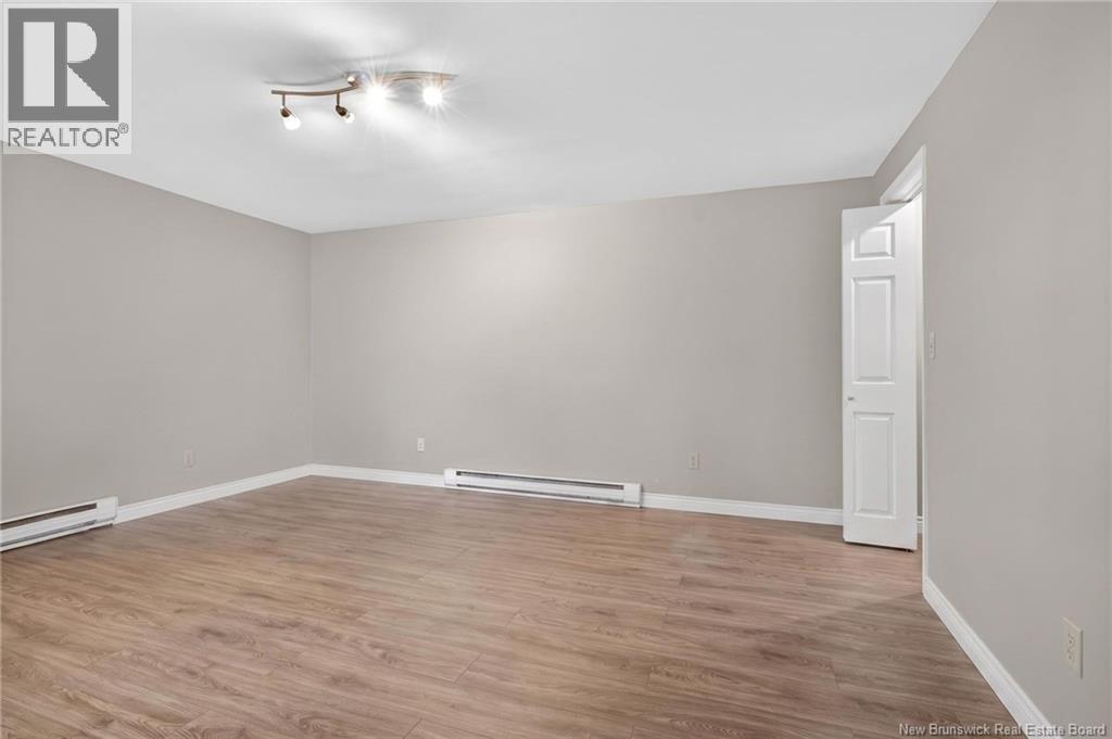 9 Mansfield Property Photo 36