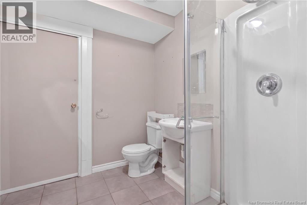 9 Mansfield Property Photo 40