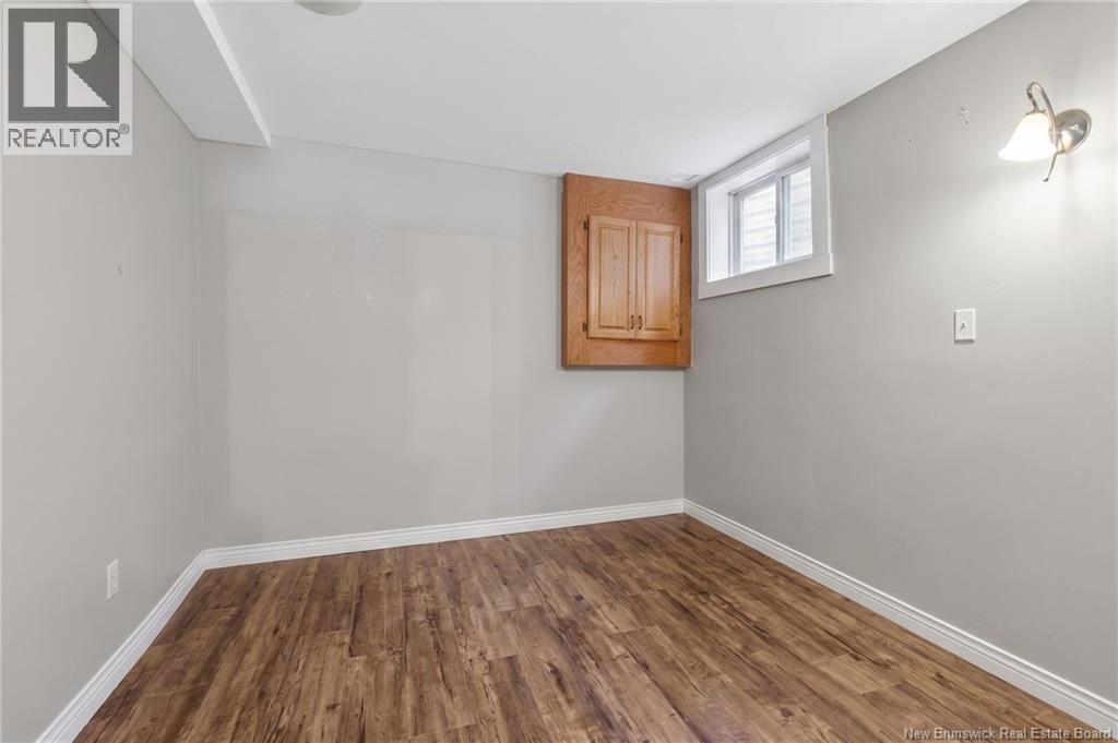 9 Mansfield Property Photo 41