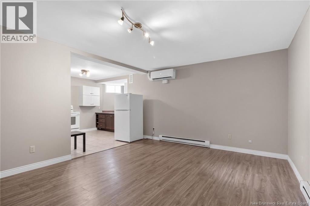 9 Mansfield Property Photo 48