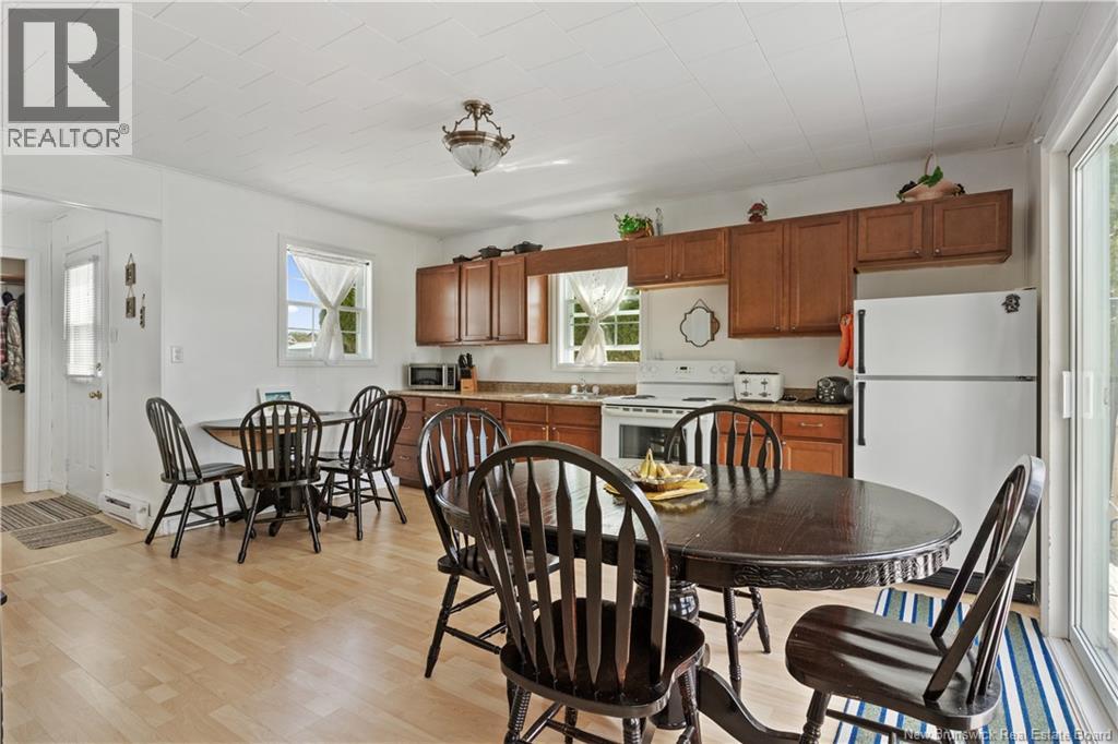 49 Robert Lane Property Photo 16