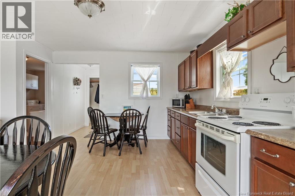 49 Robert Lane Property Photo 17