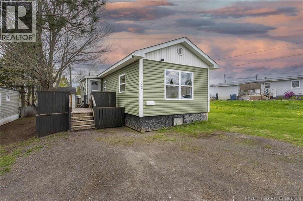 32 Nancy Street Property Photo 1