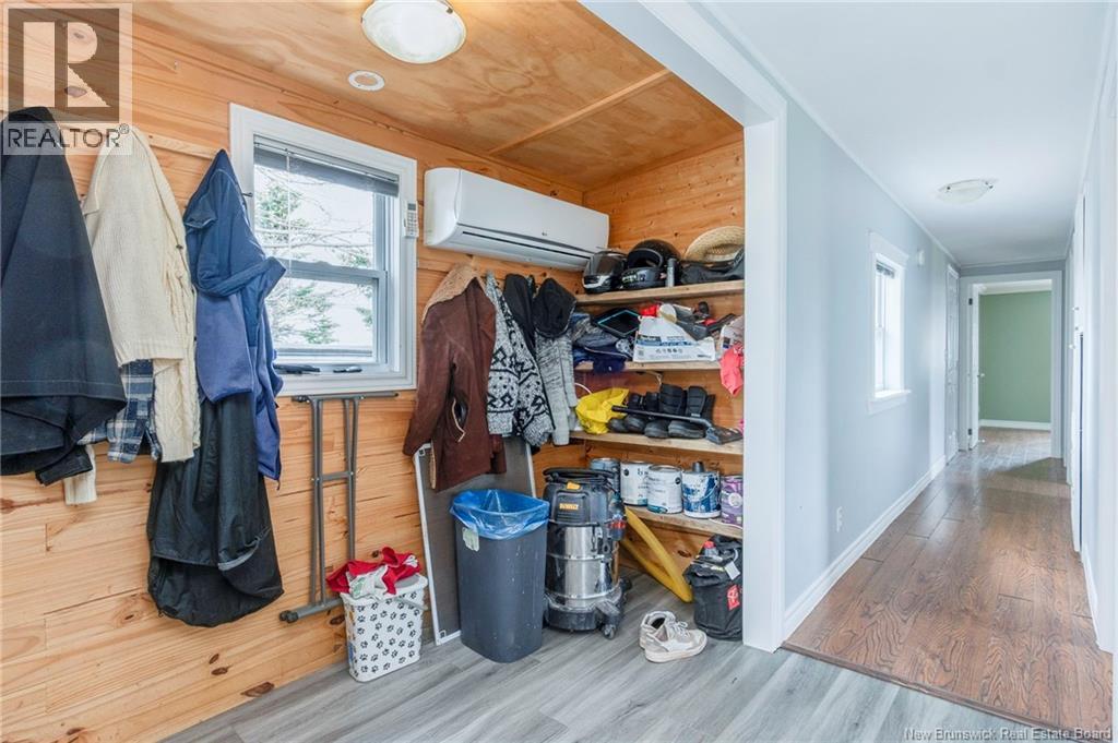 32 Nancy Street Property Photo 3