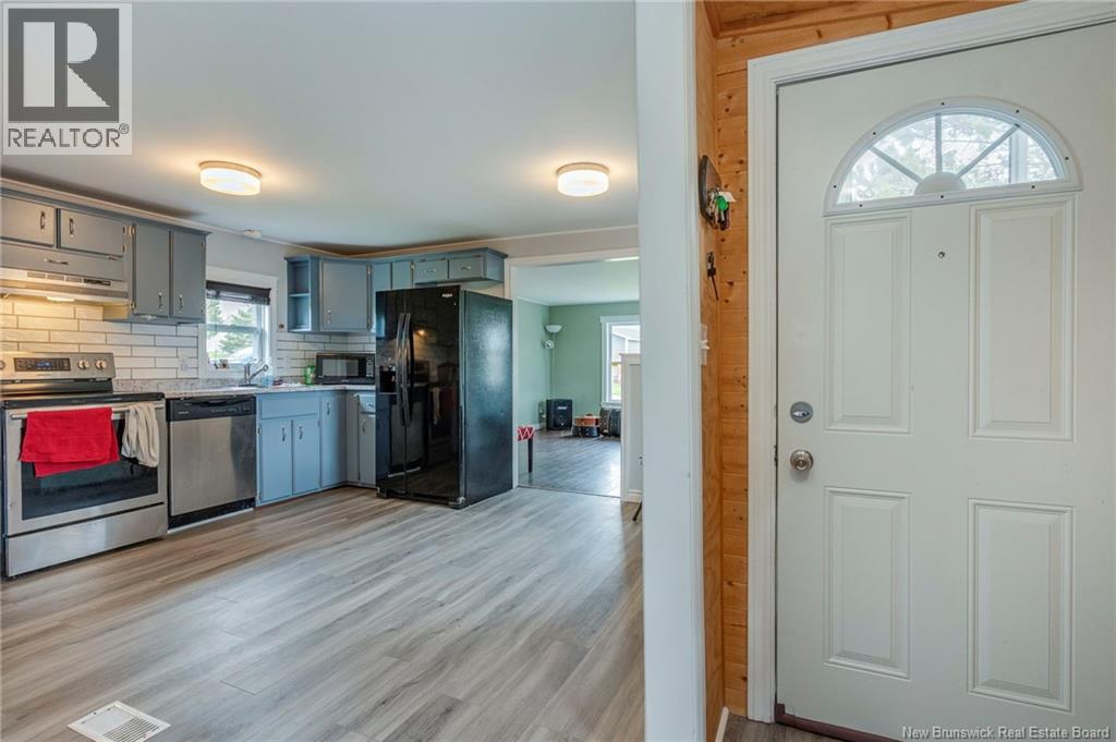 32 Nancy Street Property Photo 4