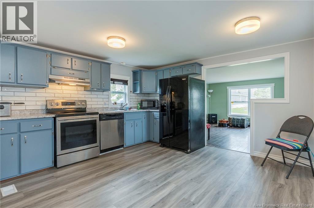 32 Nancy Street Property Photo 5