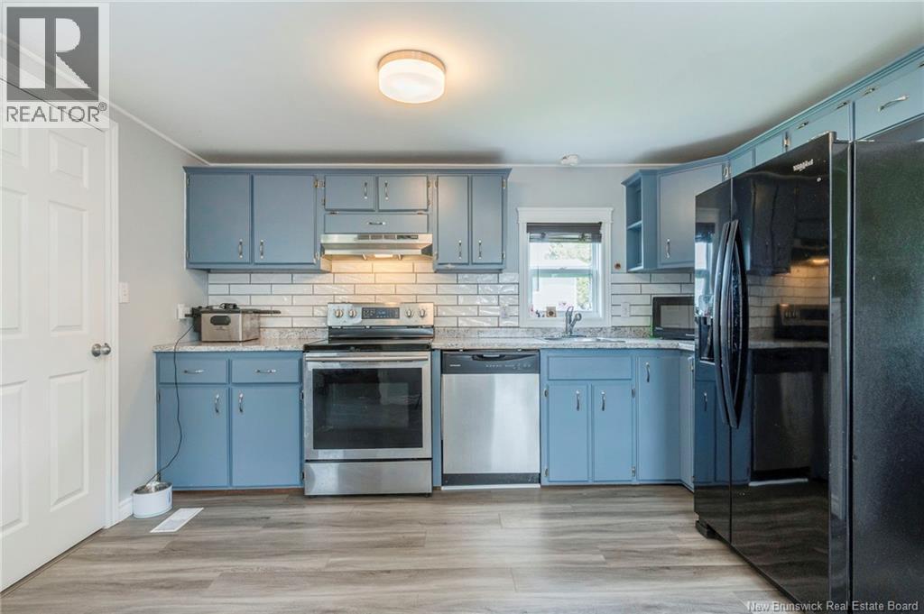 32 Nancy Street Property Photo 6