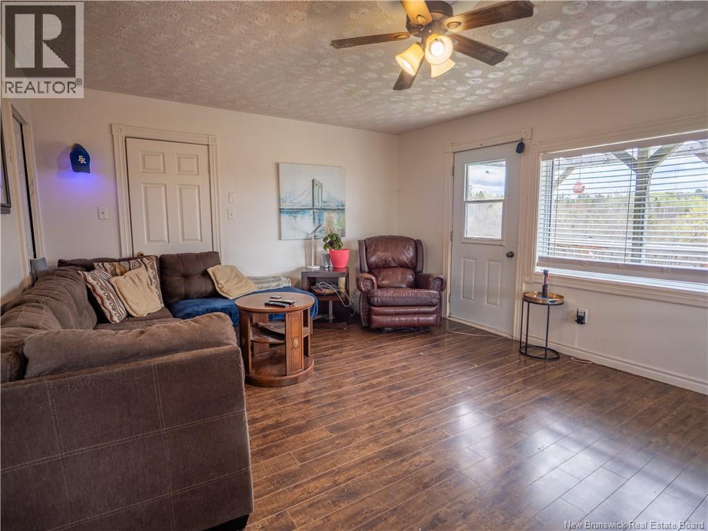50 Kingsley Road Property Photo 36