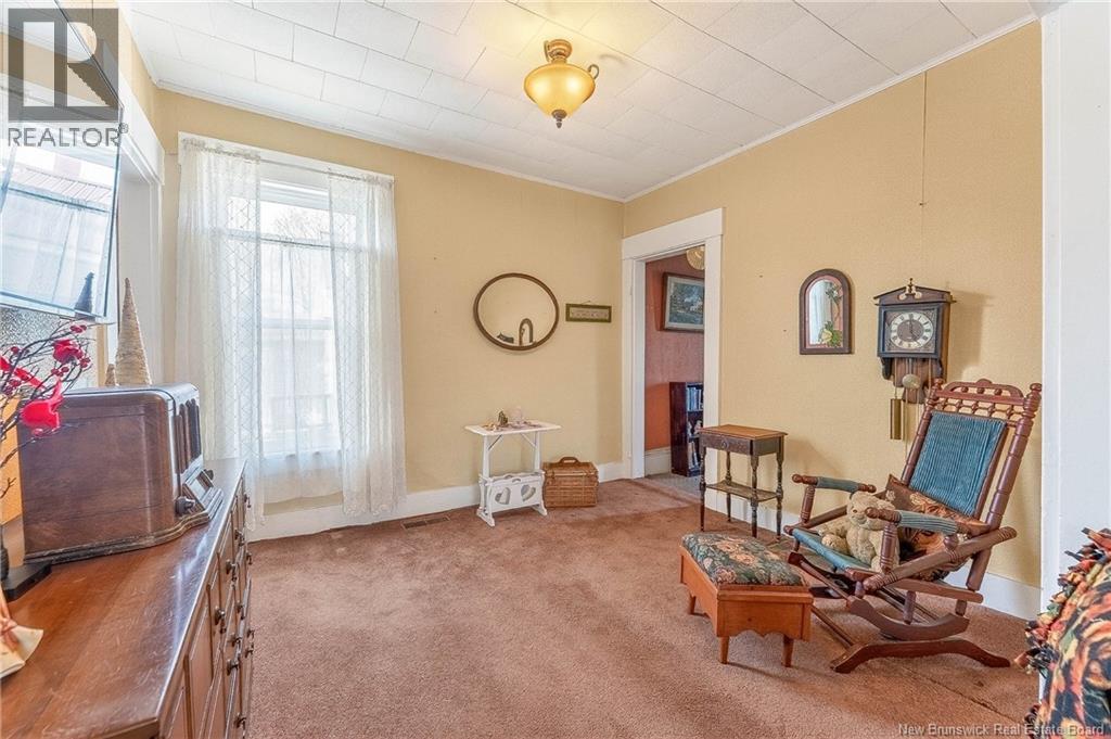 5 Pinewood Street Property Photo 25