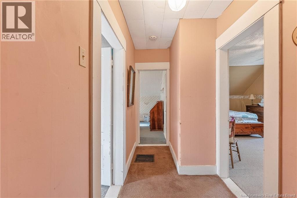 5 Pinewood Street Property Photo 32