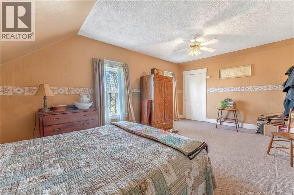 5 Pinewood Street Property Photo 38