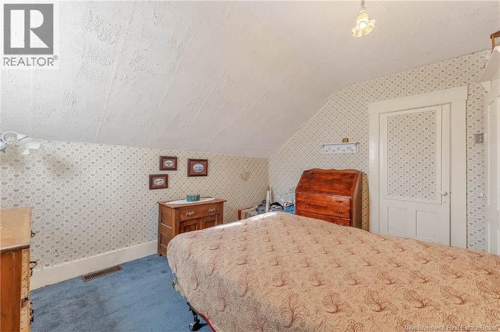 5 Pinewood Street Property Photo 42